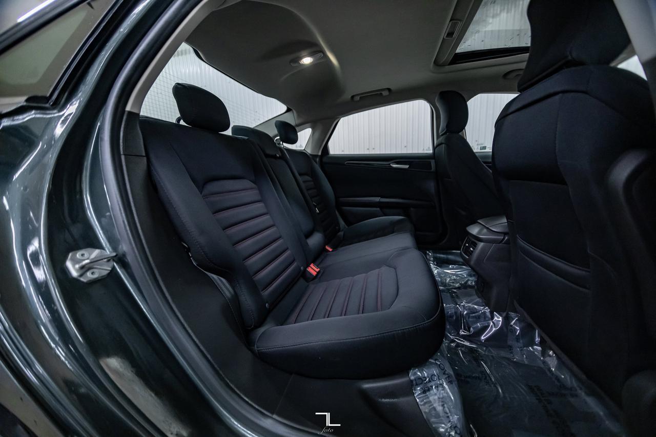 2015 Ford Fusion AWD SE Nav Roof BCam Red Deer AB