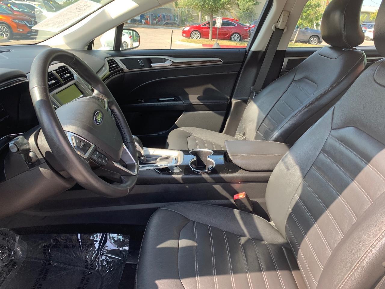 2015 Ford Fusion Hybrid SE Austin TX