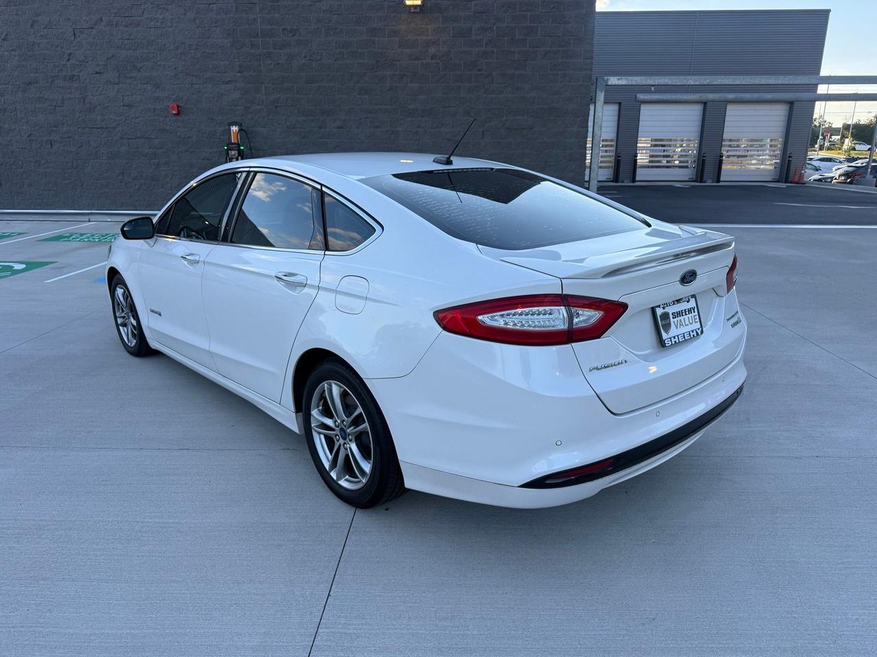 2015 Ford Fusion Hybrid Titanium Springfield VA