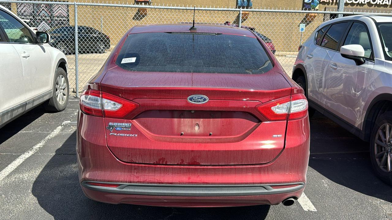 2015 Ford Fusion SE