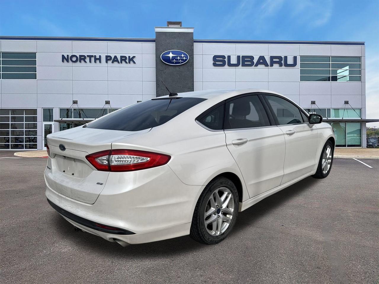 2015 Ford Fusion SE