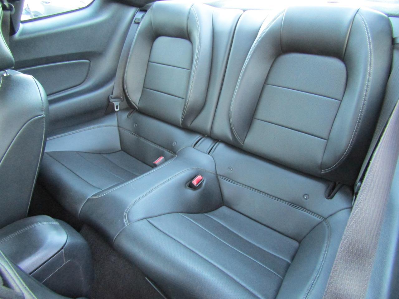 2015 Ford Mustang 2dr Fastback EcoBoost Grand Prairie TX