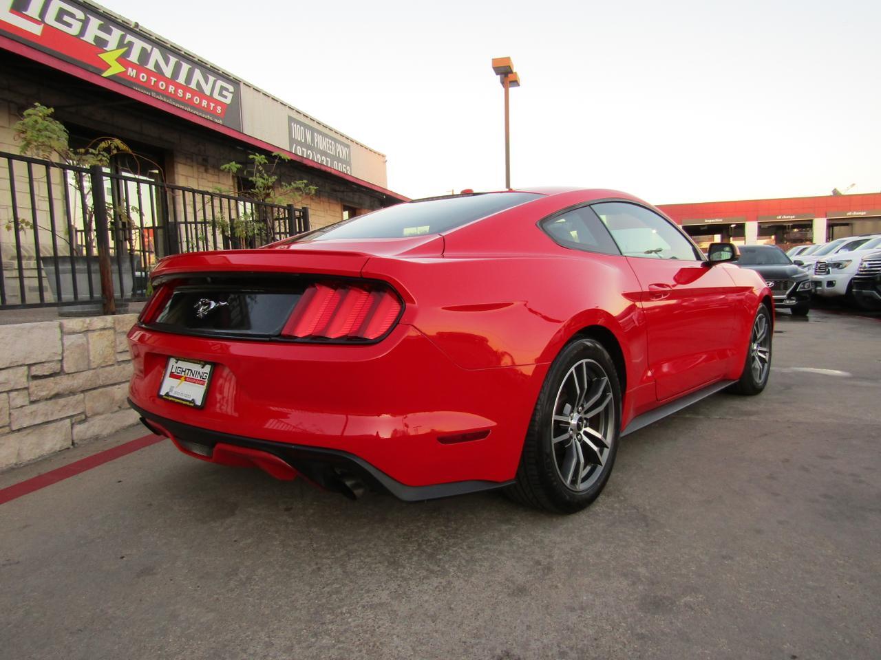 2015 Ford Mustang 2dr Fastback EcoBoost Grand Prairie TX