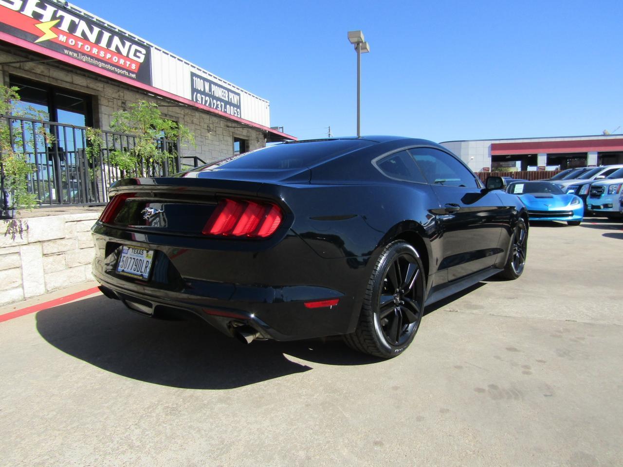 2015 Ford Mustang 2dr Fastback EcoBoost Grand Prairie TX