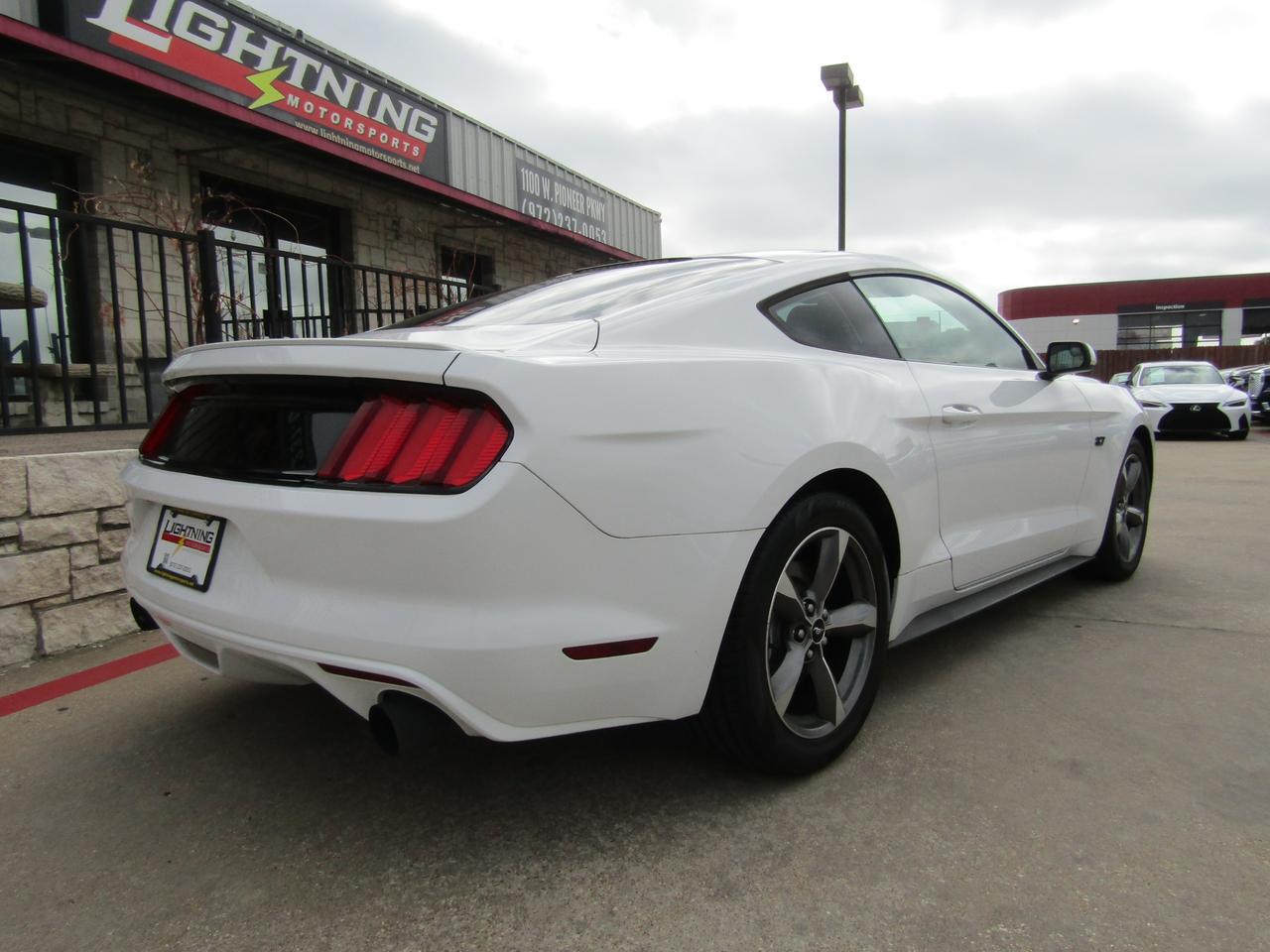 2015 Ford Mustang 2dr Fastback V6 Grand Prairie TX