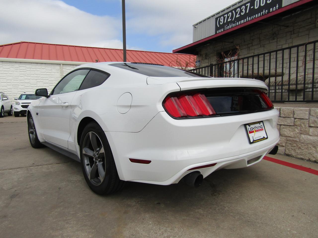 2015 Ford Mustang 2dr Fastback V6 Grand Prairie TX