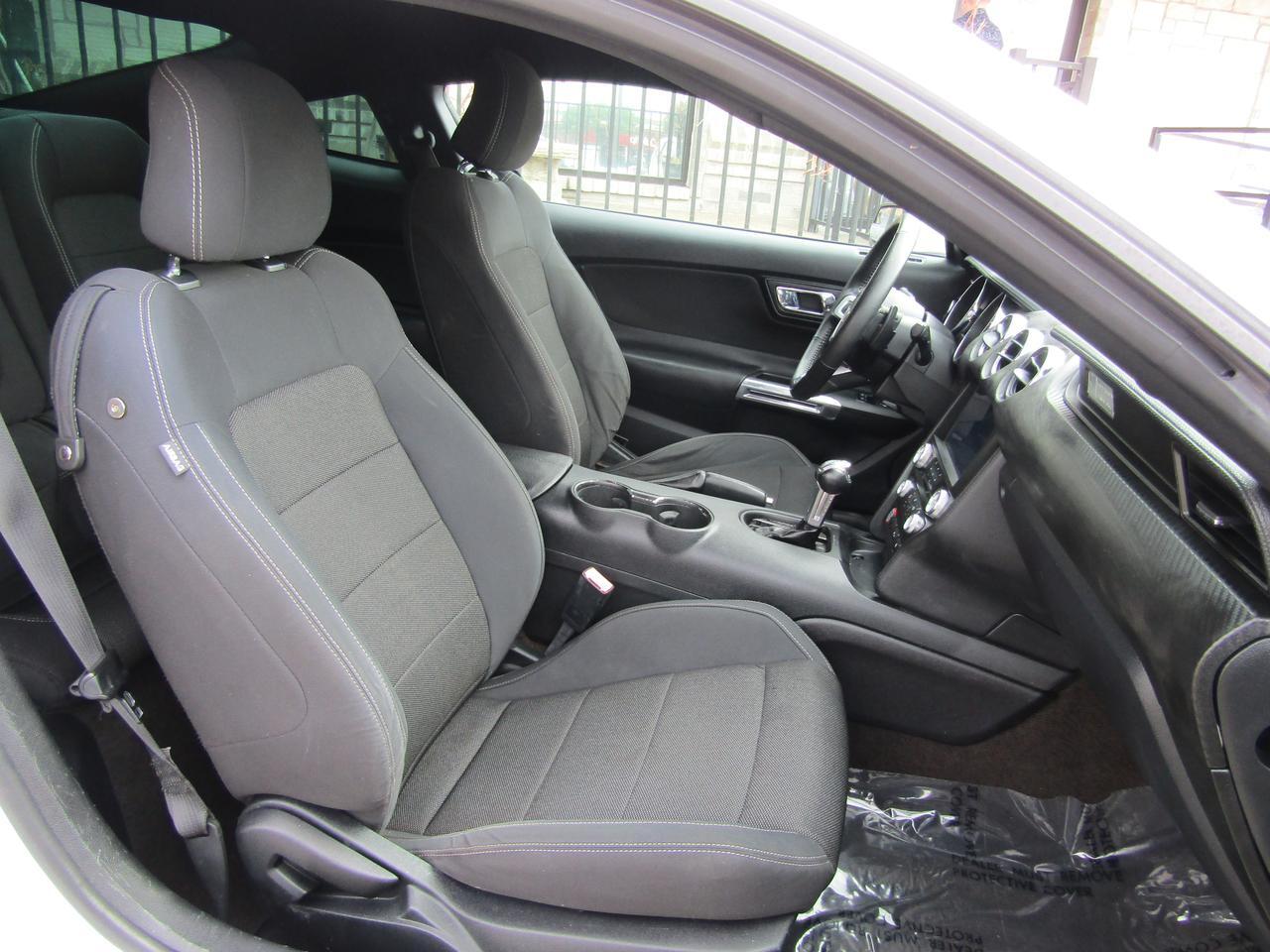 2015 Ford Mustang 2dr Fastback V6 Grand Prairie TX