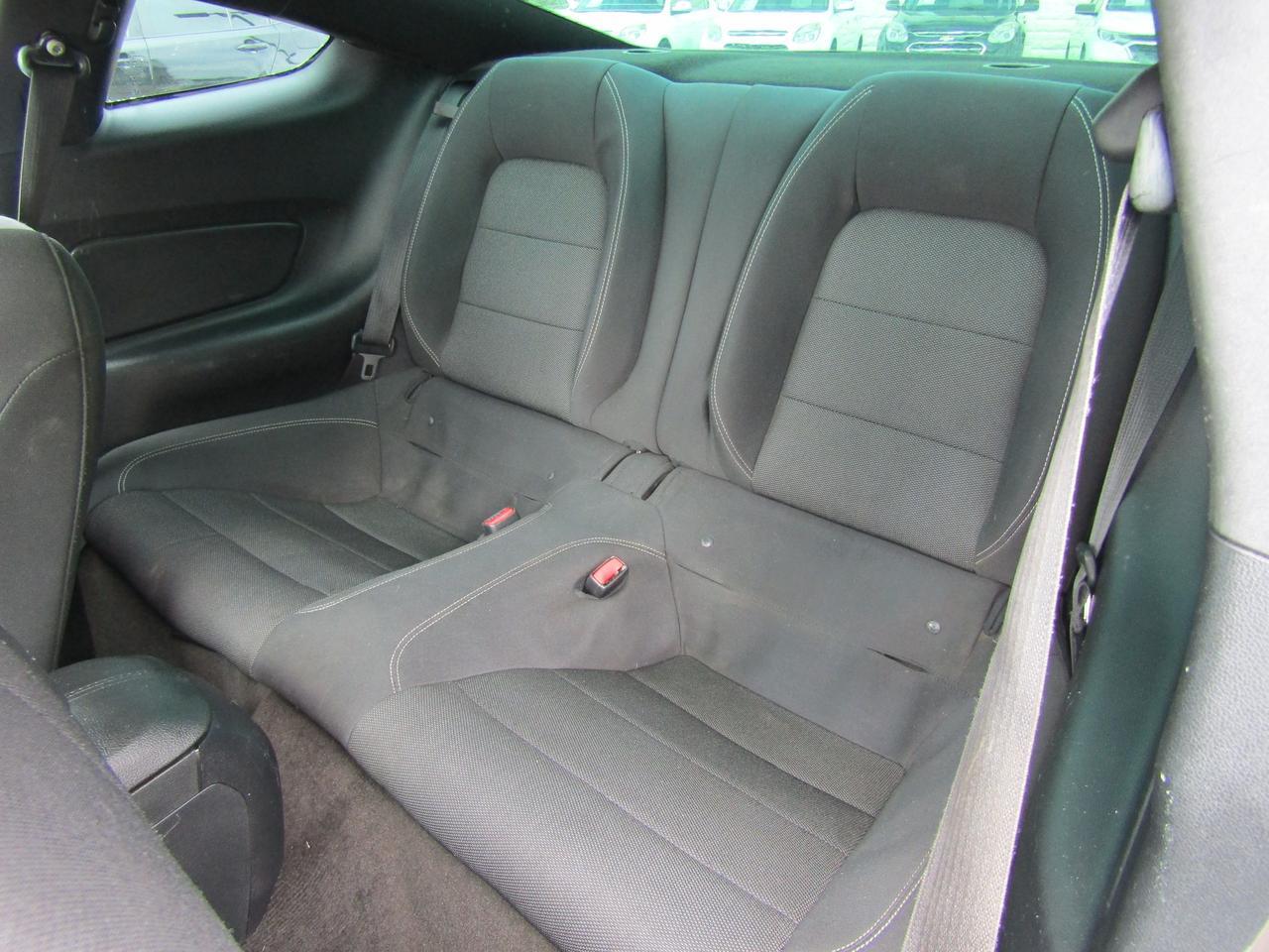 2015 Ford Mustang 2dr Fastback V6 Grand Prairie TX