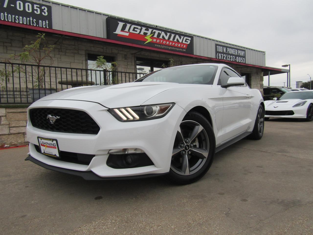 2015 Ford Mustang 2dr Fastback V6