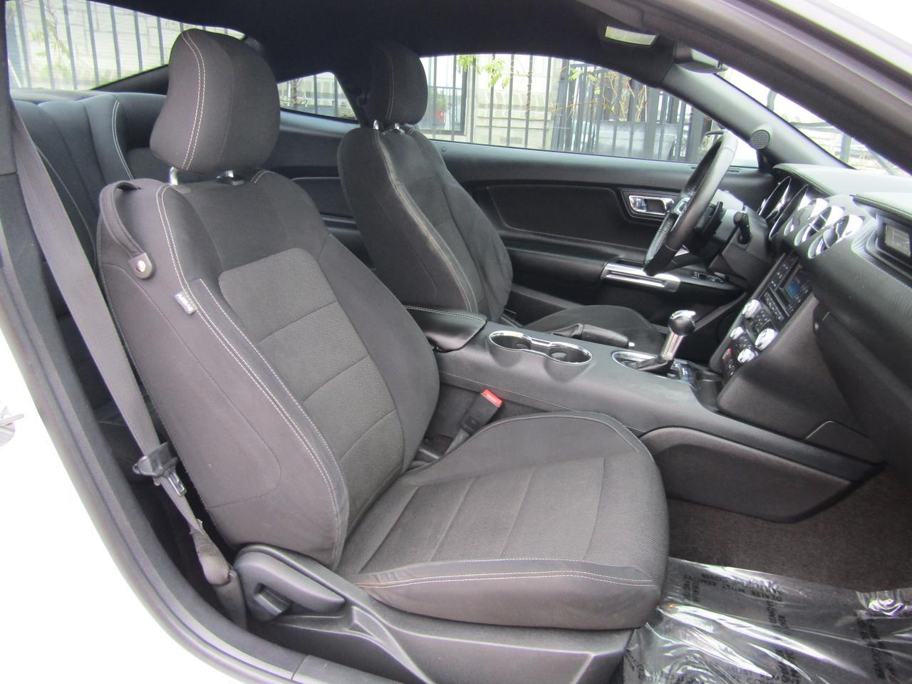 2015 Ford Mustang 2dr Fastback V6 Grand Prairie TX