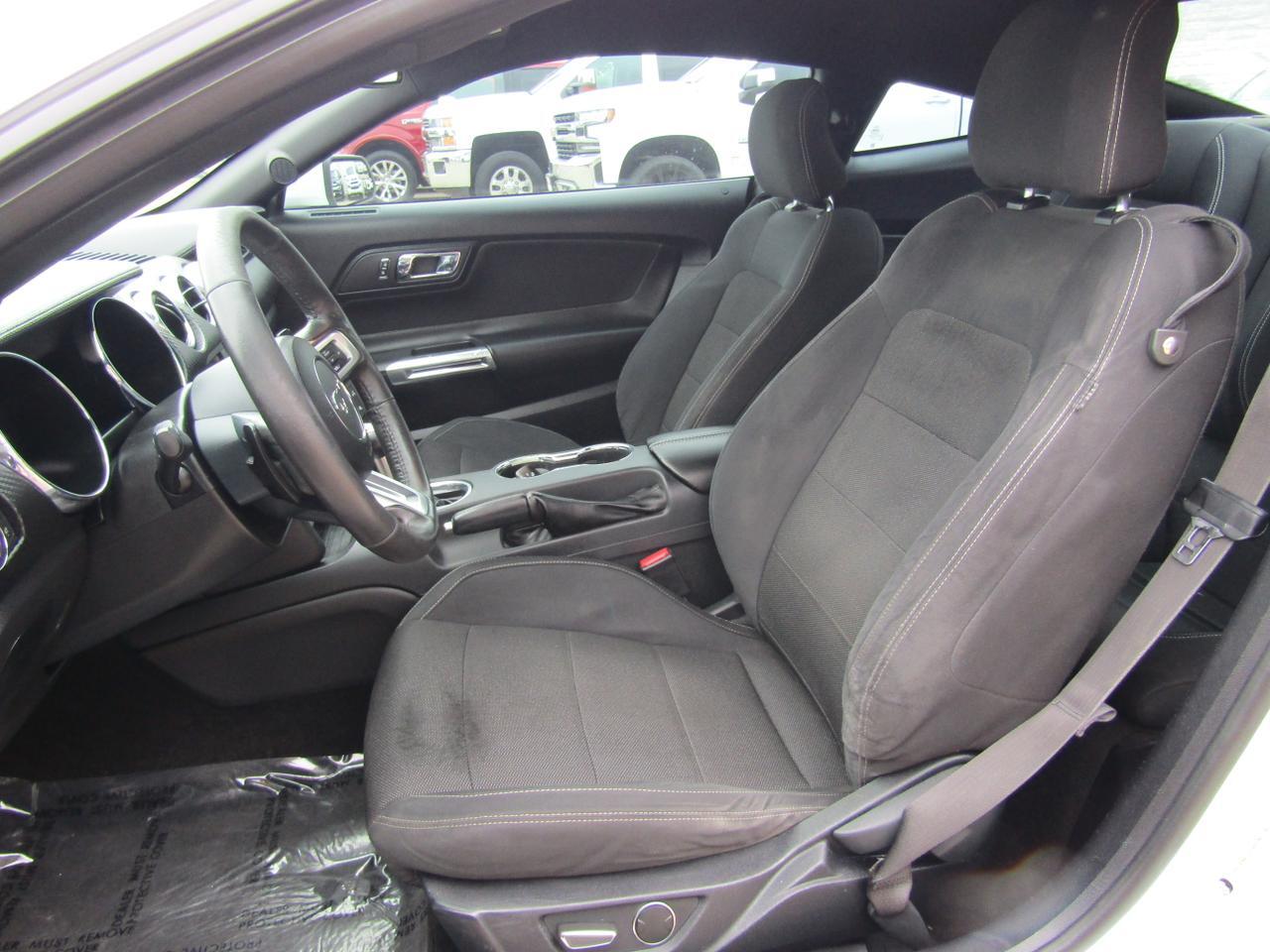 2015 Ford Mustang 2dr Fastback V6 Grand Prairie TX