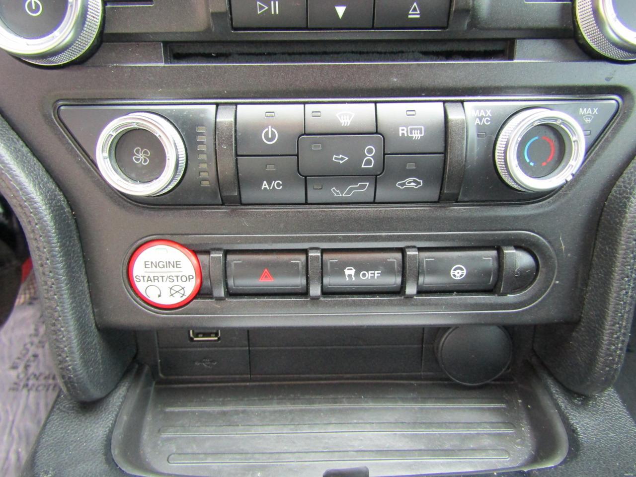 2015 Ford Mustang 2dr Fastback V6 Grand Prairie TX