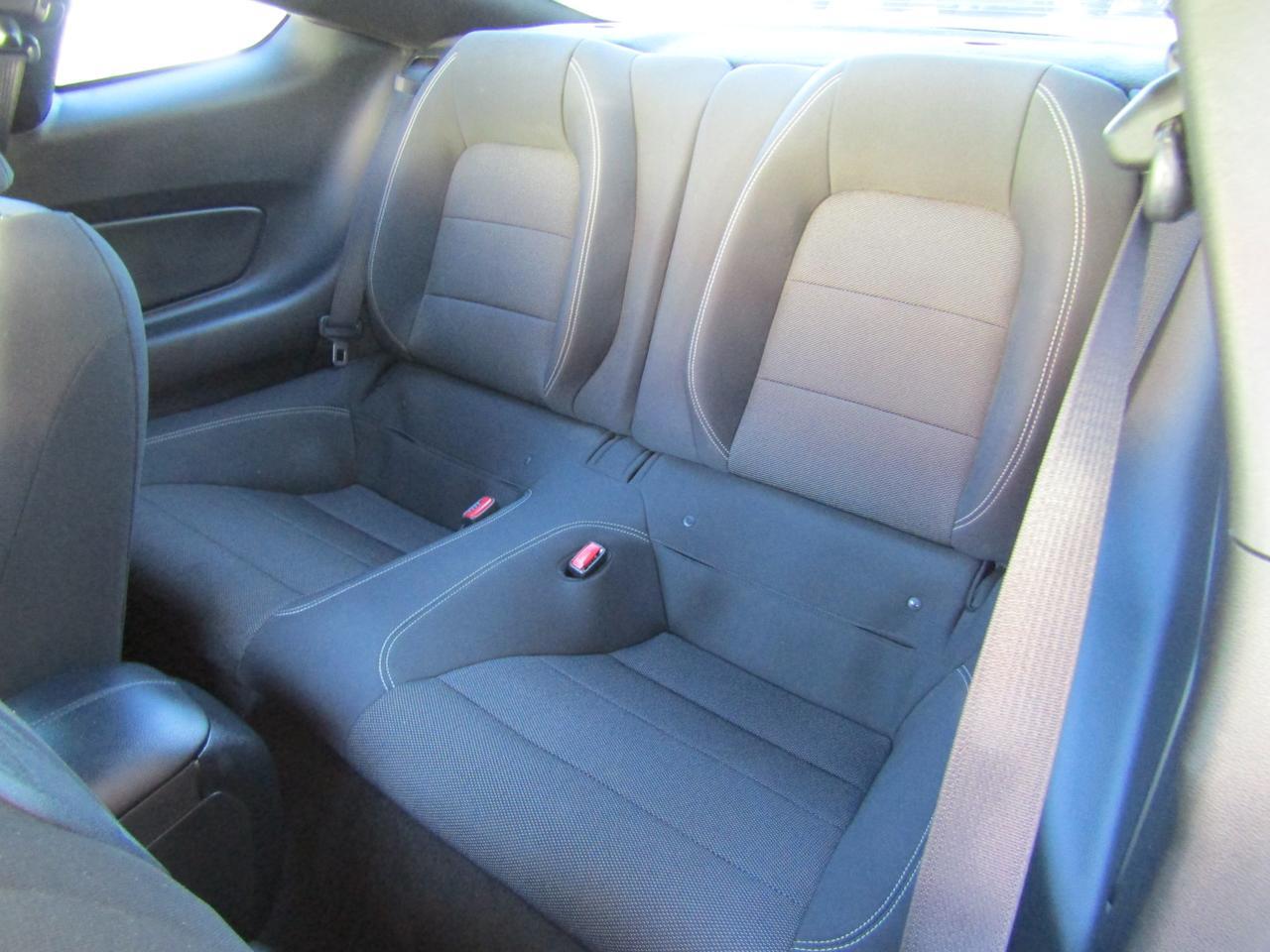 2015 Ford Mustang 2dr Fastback V6 Grand Prairie TX