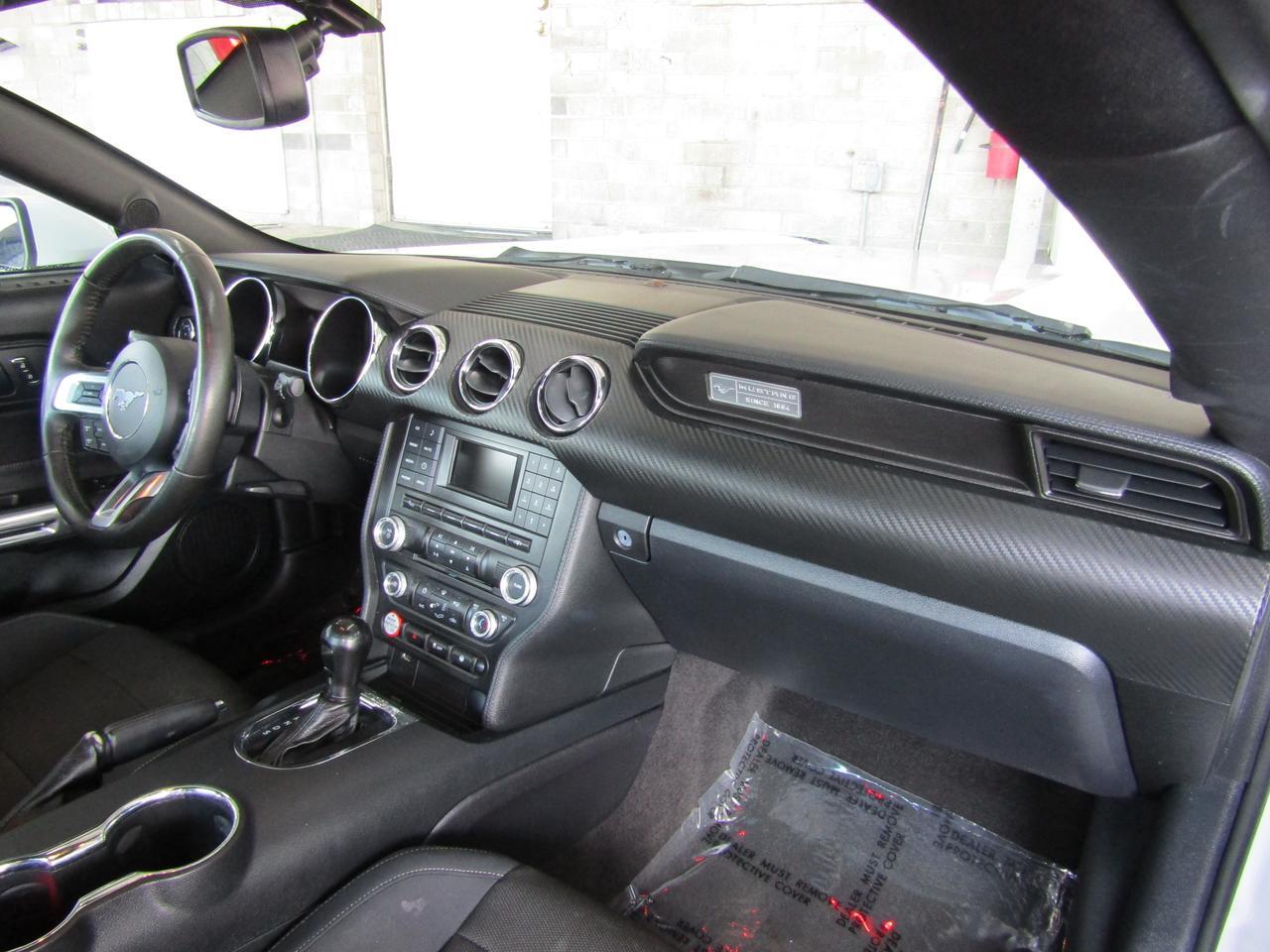 2015 Ford Mustang 2dr Fastback V6 Grand Prairie TX