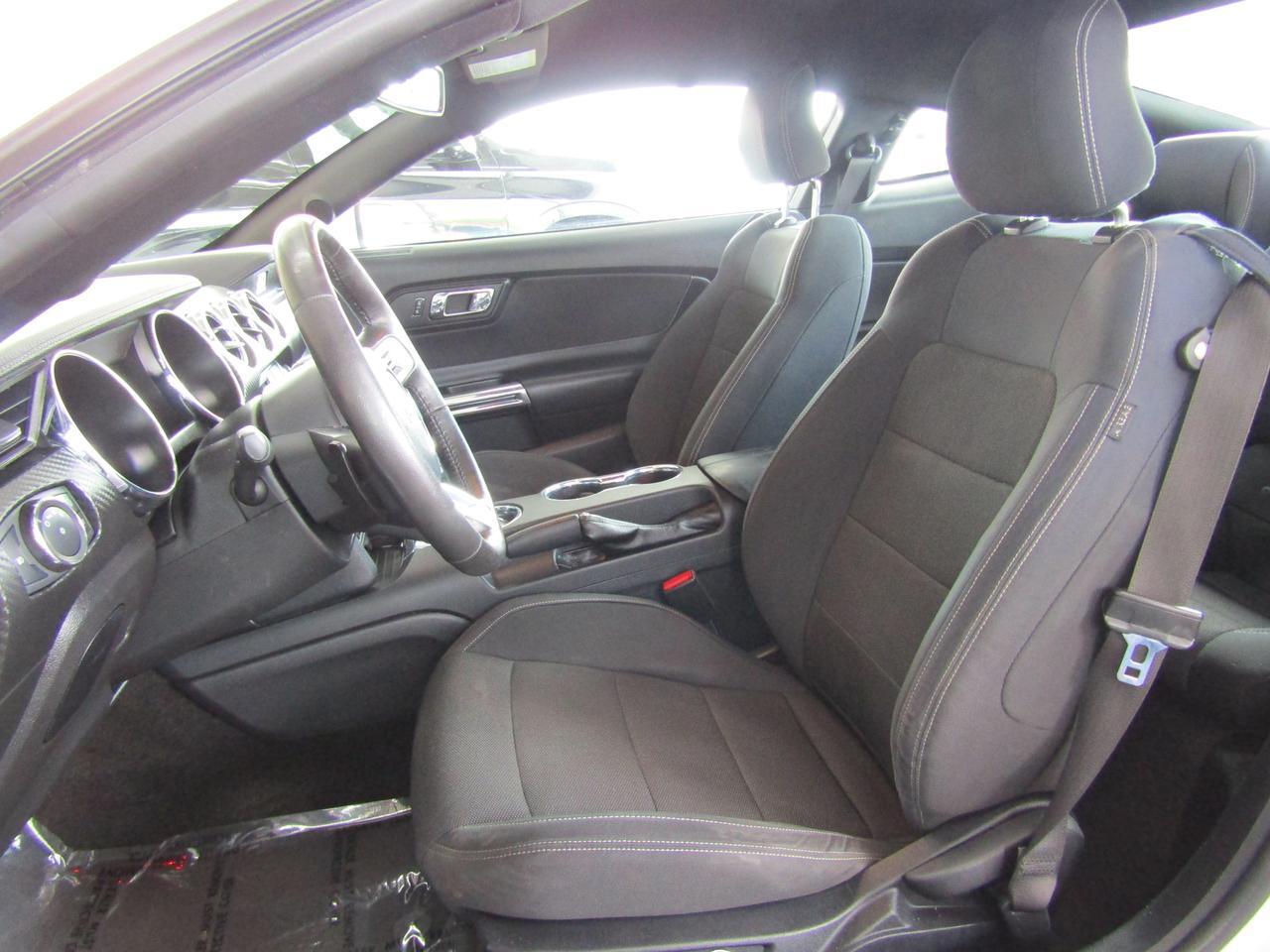 2015 Ford Mustang 2dr Fastback V6 Grand Prairie TX