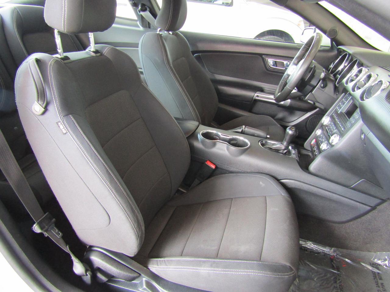 2015 Ford Mustang 2dr Fastback V6 Grand Prairie TX