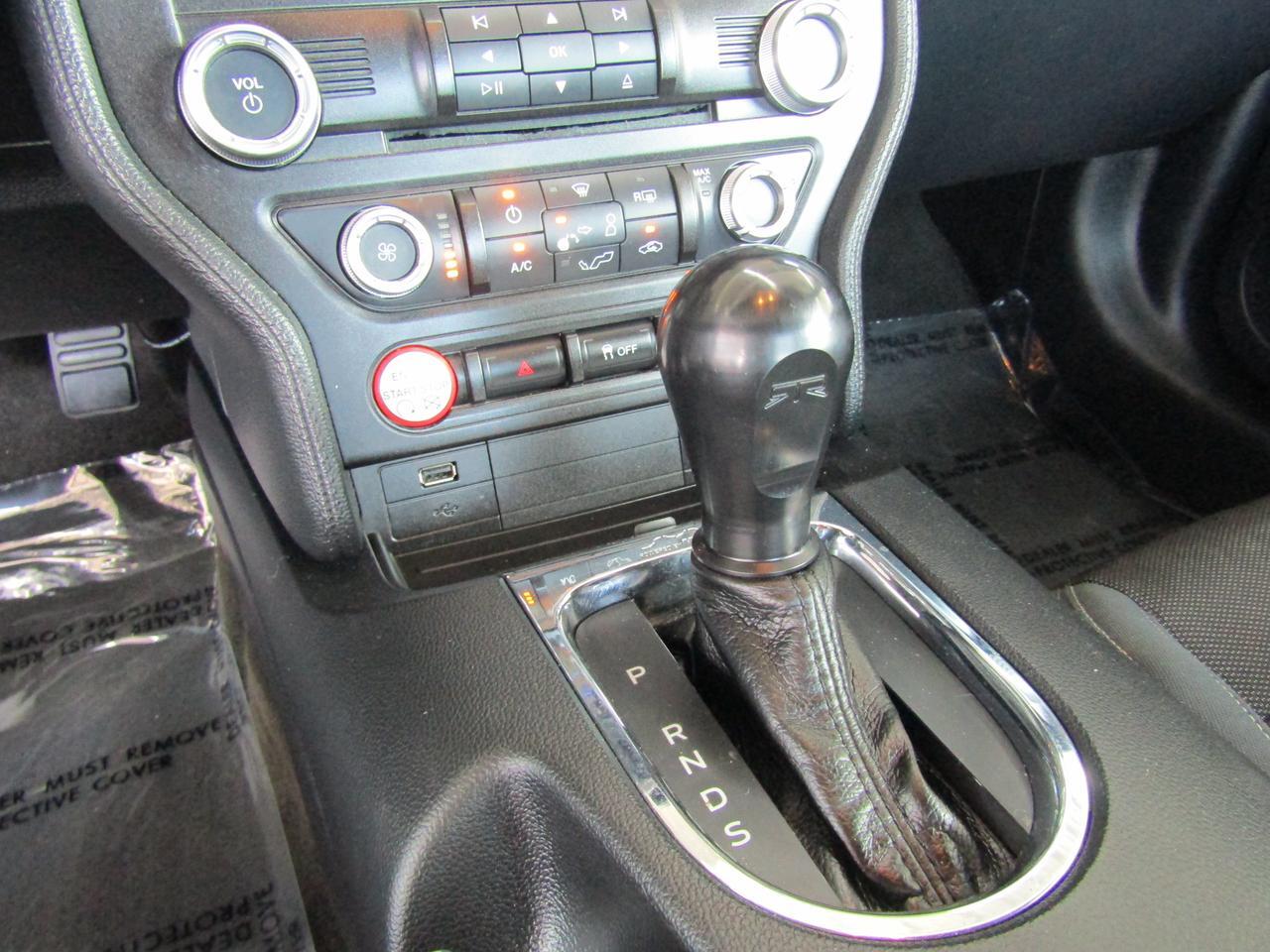 2015 Ford Mustang 2dr Fastback V6 Grand Prairie TX