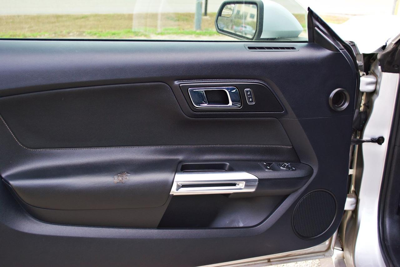 2015 Ford Mustang V6 Spring Branch TX