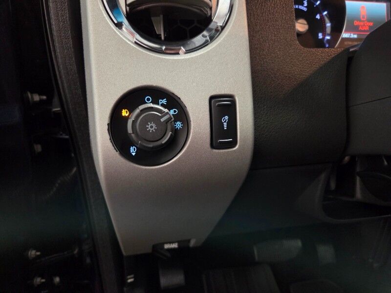 2015 Ford Super Duty F-250 Lariat Long Bed Chrome Pkg 6.7L Diesel Lifted 37in Tires FREE WARRANTY Arlington TX