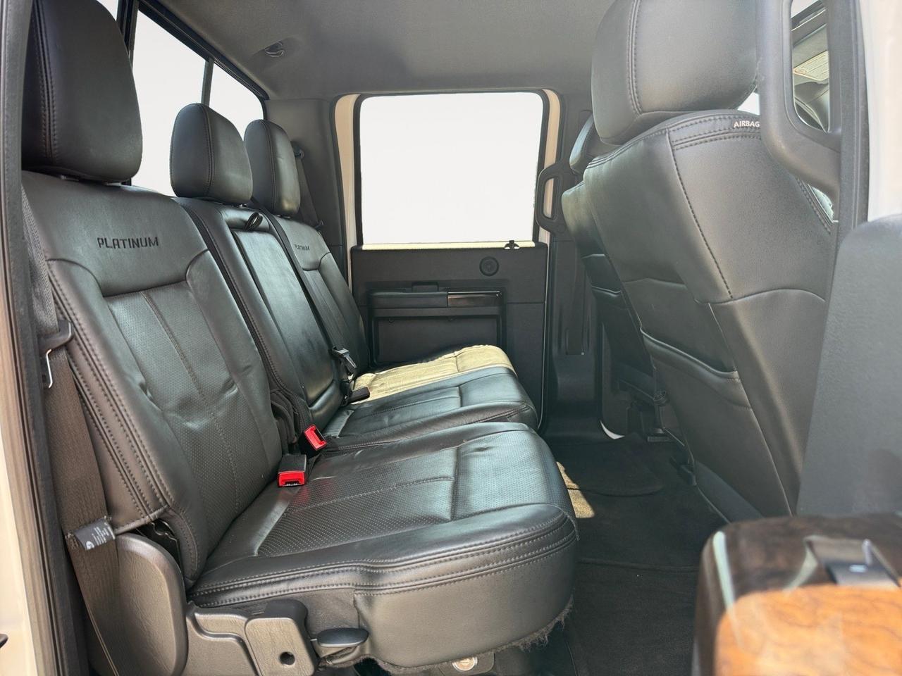 2015 Ford Super Duty F-250 Platinum, POWER RUNNING BOARDS, TOW PACKAGE, TOW HOOKS, BACKUP CAMERA, SUNROOF, APPLE CARPLAY/ANDROID AUTO, HEATED STEERING WHEEL, HEATED AND VENTILATED SEATS, POWER MIRRORS, 4X4, TRUCKS THIS CLEAN DONT LAST LONG COME AND TEST DRIVE TODAY! Norfolk VA