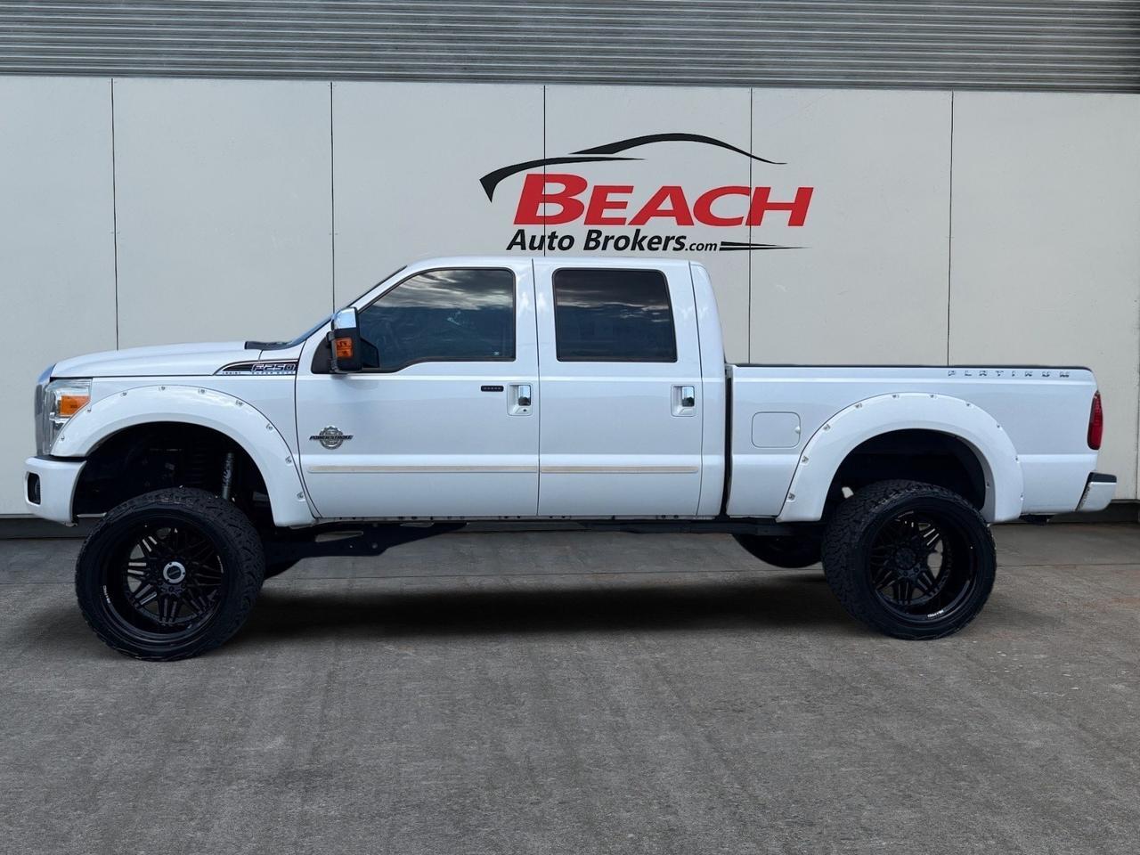 2015 Ford Super Duty F-250 Platinum, POWER RUNNING BOARDS, TOW PACKAGE, TOW HOOKS, BACKUP CAMERA, SUNROOF, APPLE CARPLAY/ANDROID AUTO, HEATED STEERING WHEEL, HEATED AND VENTILATED SEATS, POWER MIRRORS, 4X4, TRUCKS THIS CLEAN DONT LAST LONG COME AND TEST DRIVE TODAY! Norfolk VA