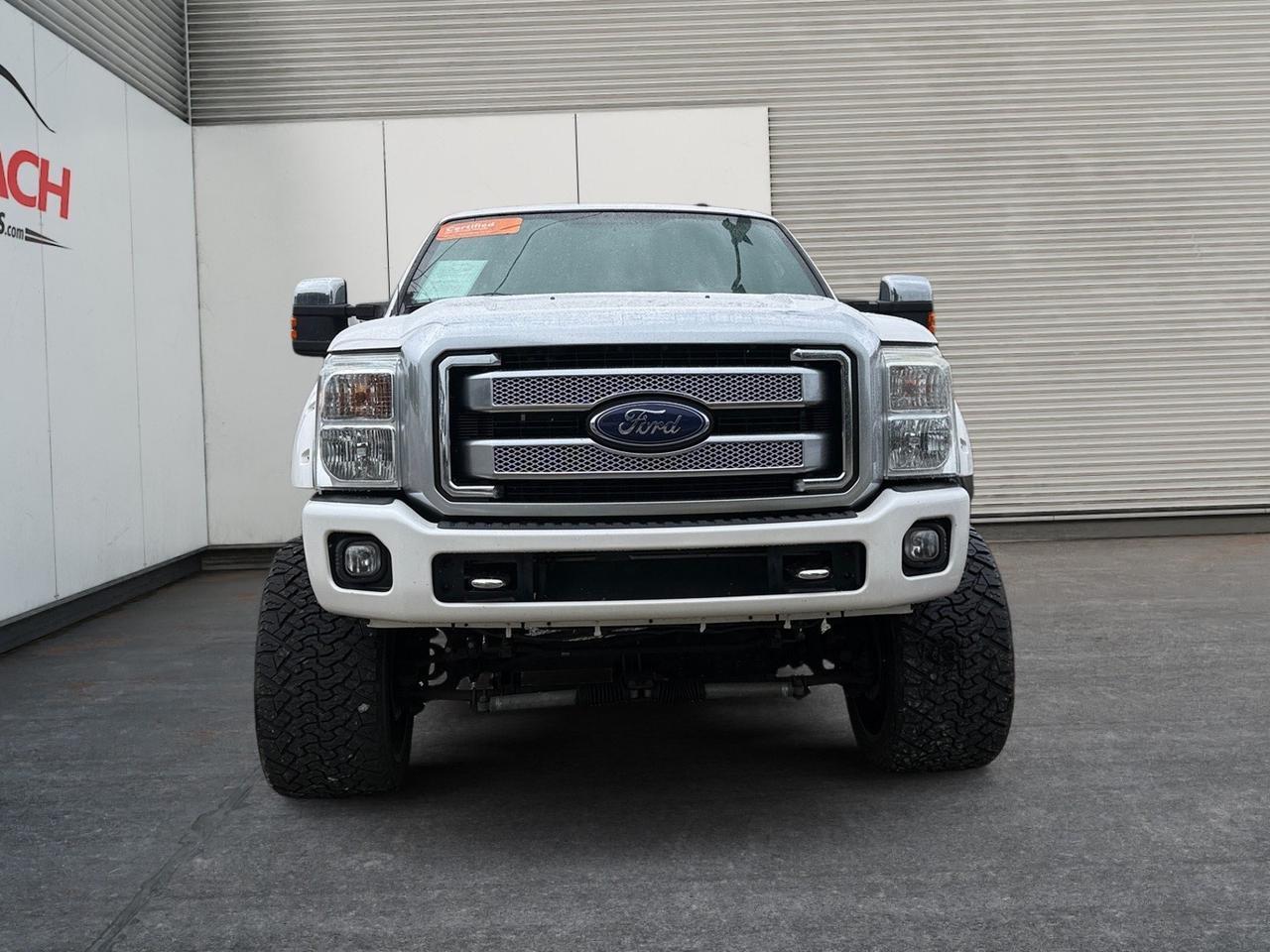 2015 Ford Super Duty F-250 Platinum, POWER RUNNING BOARDS, TOW PACKAGE, TOW HOOKS, BACKUP CAMERA, SUNROOF, APPLE CARPLAY/ANDROID AUTO, HEATED STEERING WHEEL, HEATED AND VENTILATED SEATS, POWER MIRRORS, 4X4, TRUCKS THIS CLEAN DONT LAST LONG COME AND TEST DRIVE TODAY! Norfolk VA