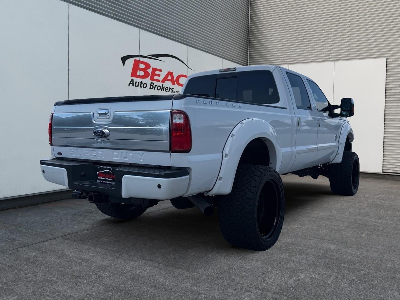 2015 Ford Super Duty F-250 Platinum, POWER RUNNING BOARDS, TOW PACKAGE, TOW HOOKS, BACKUP CAMERA, SUNROOF, APPLE CARPLAY/ANDROID AUTO, HEATED STEERING WHEEL, HEATED AND VENTILATED SEATS, POWER MIRRORS, 4X4, TRUCKS THIS CLEAN DONT LAST LONG COME AND TEST DRIVE TODAY! Norfolk VA