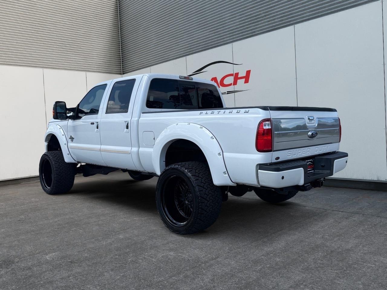2015 Ford Super Duty F-250 Platinum, POWER RUNNING BOARDS, TOW PACKAGE, TOW HOOKS, BACKUP CAMERA, SUNROOF, APPLE CARPLAY/ANDROID AUTO, HEATED STEERING WHEEL, HEATED AND VENTILATED SEATS, POWER MIRRORS, 4X4, TRUCKS THIS CLEAN DONT LAST LONG COME AND TEST DRIVE TODAY! Norfolk VA