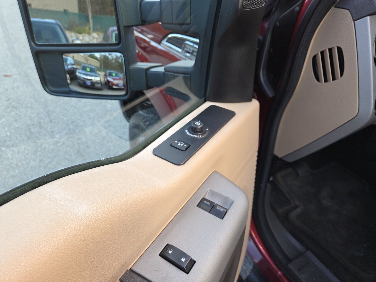 2015 Ford Super Duty F-250 SRW Lariat Charlton MA