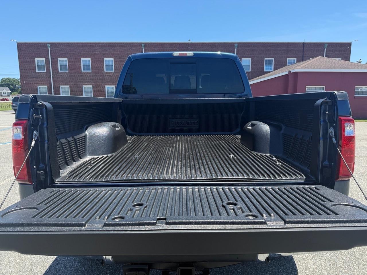 2015 Ford Super Duty F-250 SRW Lariat, HEATED/VENTILATED SEATS, BLUETOOTH, BED LINER, TOW PACKAGE, RUNNING BOARDS, POWER SLIDING REAR WINDOW, POWER MIRRORS, CLEAN CARFAX, LOW MILES! Norfolk VA