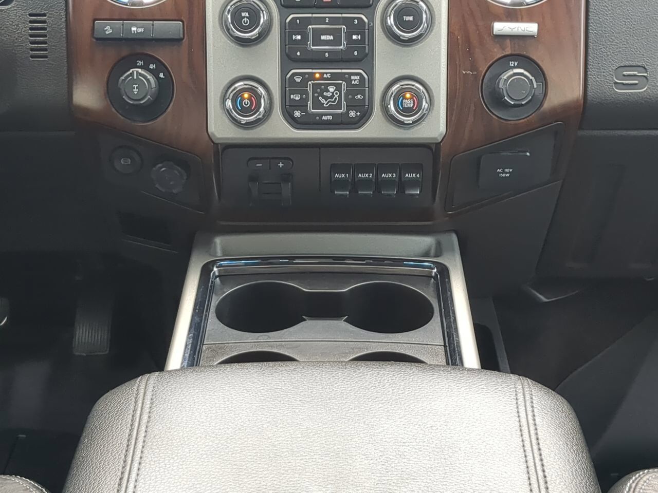 2015 Ford Super Duty F-250 SRW Lariat Appleton WI