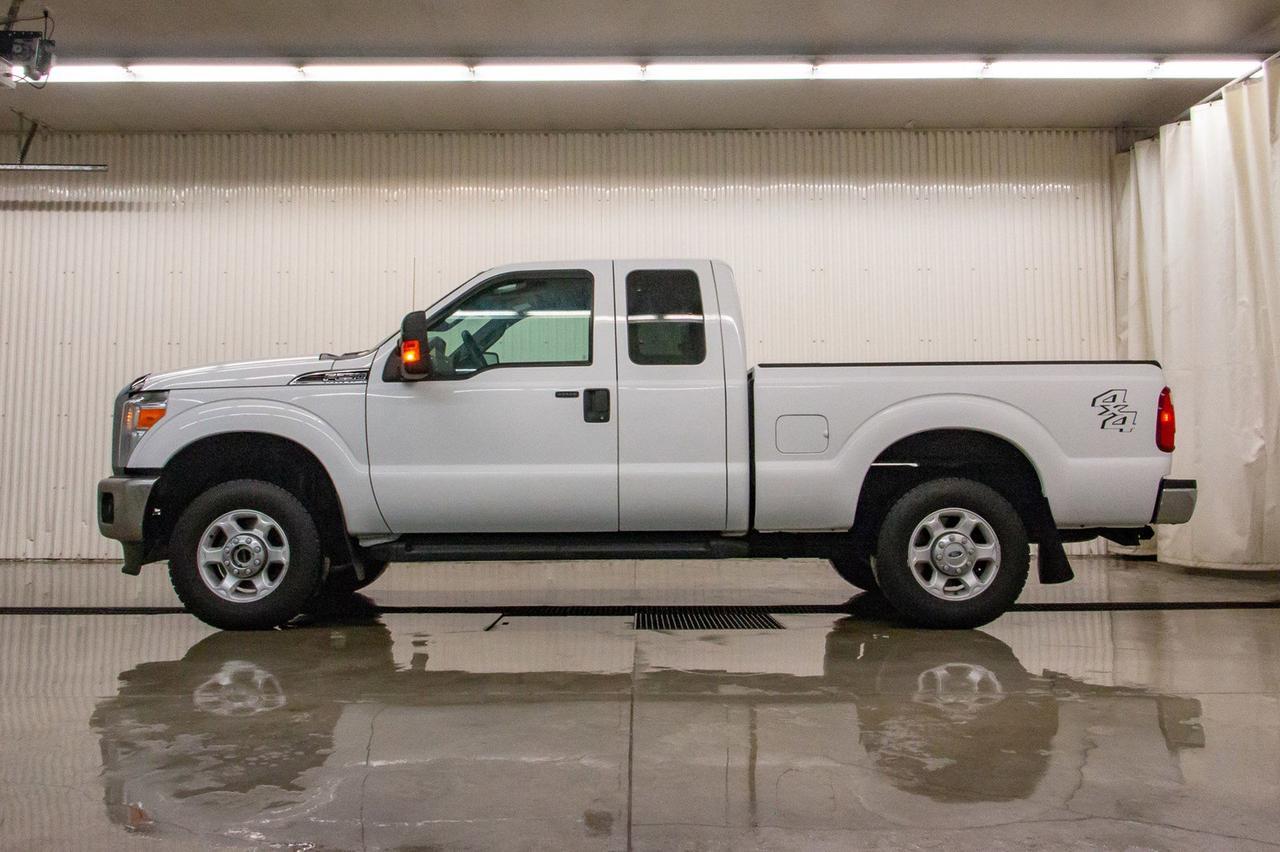 2015 Ford Super Duty F-250 SRW XLT Red Deer AB