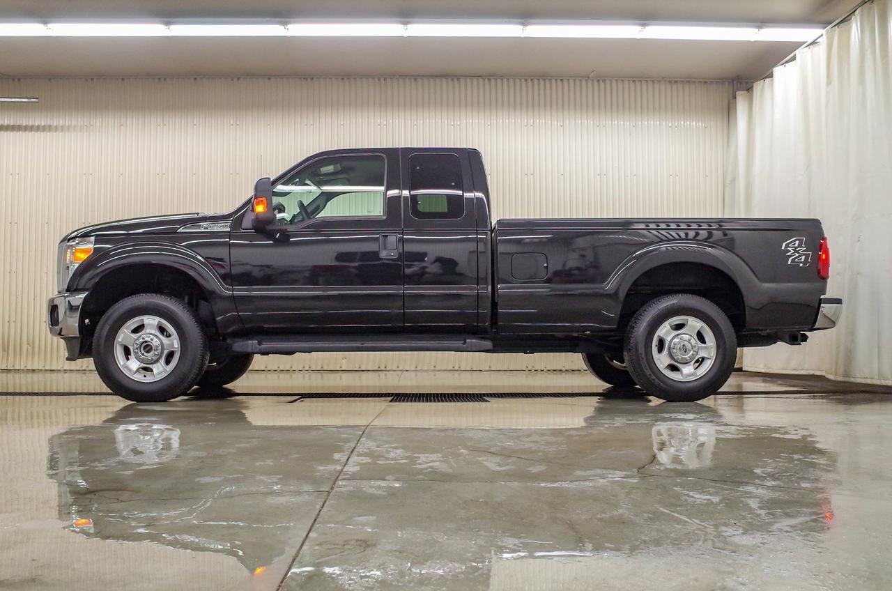2015 Ford Super Duty F-250 SRW XLT Red Deer AB