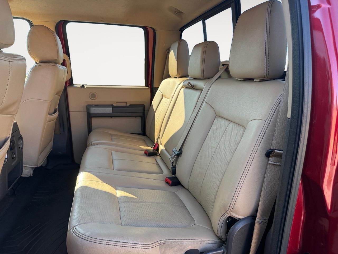 2015 Ford Super Duty F-350 DRW Lariat, REMOTE KEYLESS ENTRY, TOW PACKAGE, TOW HOOKS, POWER AND HEATED MIRRORS W/ TURN SIGNALS, USB, AUX, SUNROOF, RUNNING BOARDS, TONNEAU COVER, LOW MILES, THIS IS A GREAT TRUCK FOR A GREAT PRICE! Norfolk VA