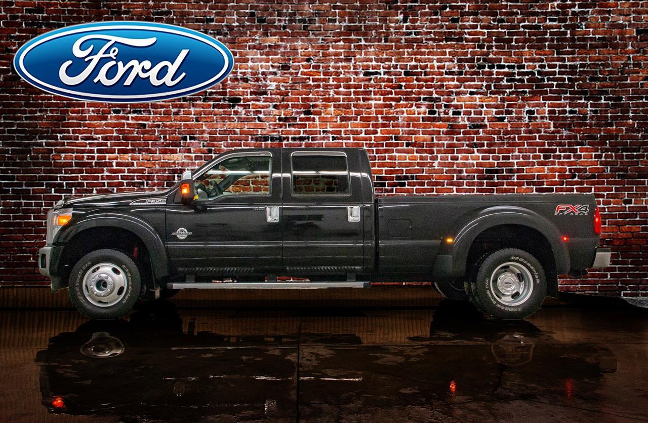 2015 Ford Super Duty F-350 DRW Lariat