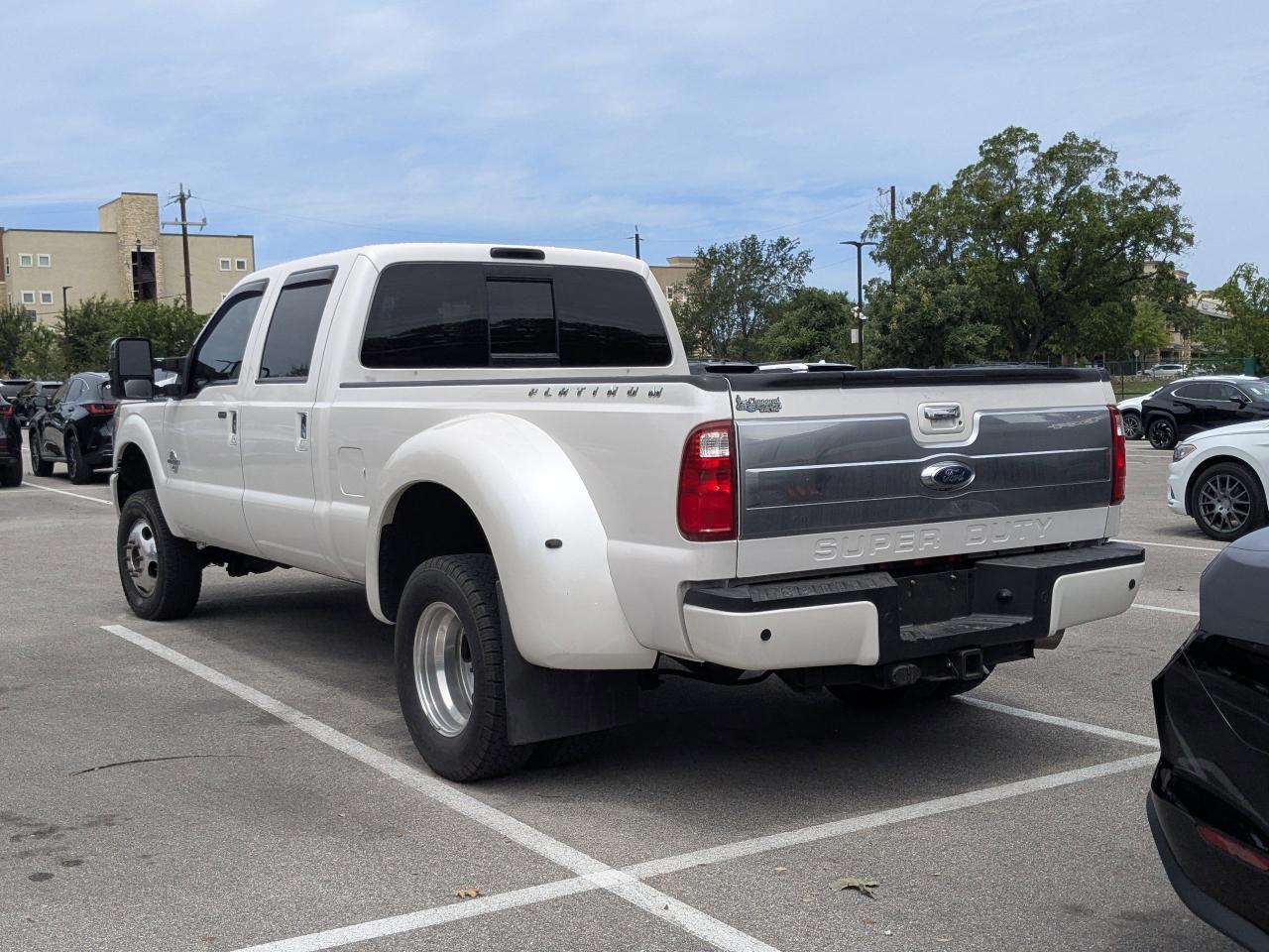 2015 Ford Super Duty F-350 DRW Platinum San Antonio TX