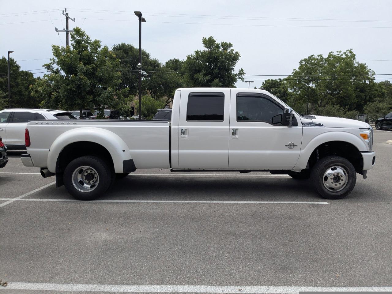 2015 Ford Super Duty F-350 DRW Platinum San Antonio TX