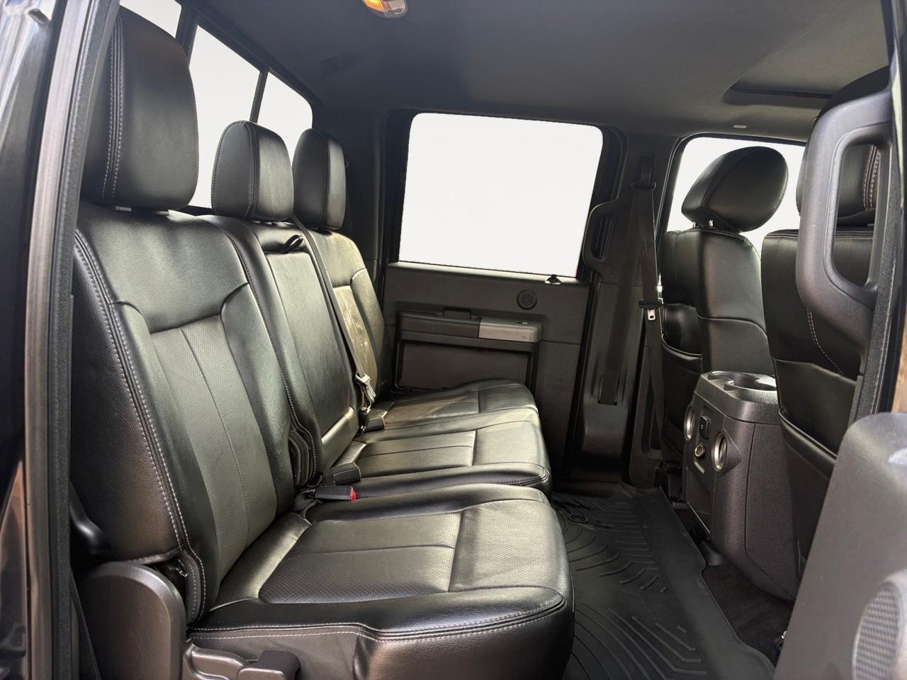 2015 Ford Super Duty F-350 SRW Lariat, BACKUP CAMERA, PARKING SENSORS, MOONROOF, TOW PACKAGE, POWER REAR SLIDING WINDOW, RUNNING BOARDS, NAVIGATION, TAILGATE STEP, HEATED SEATS, LOW MILES, SUPER DUTY SUPER DRIVE! Virginia Beach VA