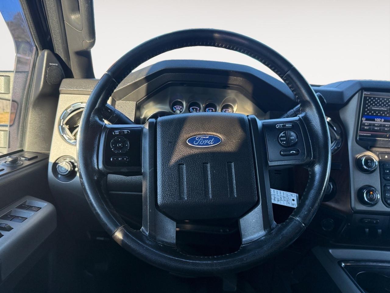 2015 Ford Super Duty F-350 SRW Lariat, HEATED AND VENTILATED SEATS, SUNROOF, POWER SLIDING REAR WIDNOW, TOW HOOKS, TOW PACKAGE, BACKUP CAMERA, POWER/HEATED MIRRORS, REMOTE KEYLESS ENTRY, TONNEAU COVER, BED LINER, CLEAN CARFAX! Norfolk VA