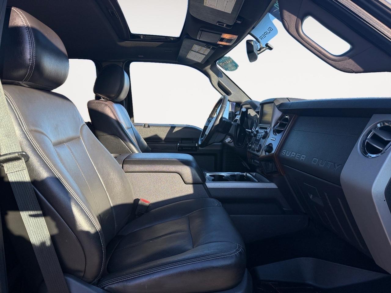 2015 Ford Super Duty F-350 SRW Lariat, HEATED AND VENTILATED SEATS, SUNROOF, POWER SLIDING REAR WIDNOW, TOW HOOKS, TOW PACKAGE, BACKUP CAMERA, POWER/HEATED MIRRORS, REMOTE KEYLESS ENTRY, TONNEAU COVER, BED LINER, CLEAN CARFAX! Norfolk VA