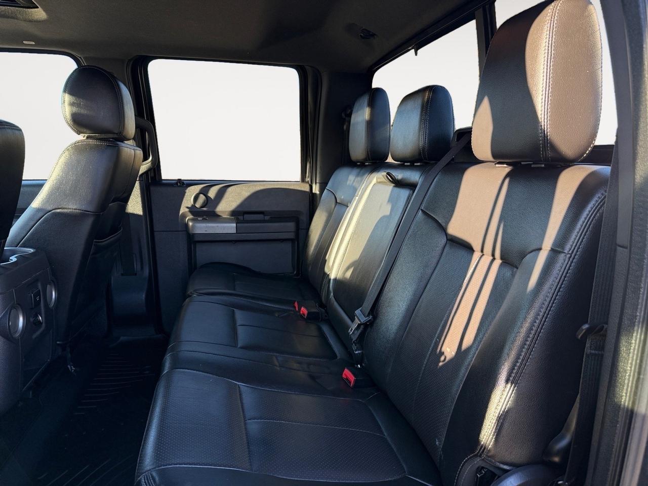 2015 Ford Super Duty F-350 SRW Lariat, HEATED AND VENTILATED SEATS, SUNROOF, POWER SLIDING REAR WIDNOW, TOW HOOKS, TOW PACKAGE, BACKUP CAMERA, POWER/HEATED MIRRORS, REMOTE KEYLESS ENTRY, TONNEAU COVER, BED LINER, CLEAN CARFAX! Norfolk VA