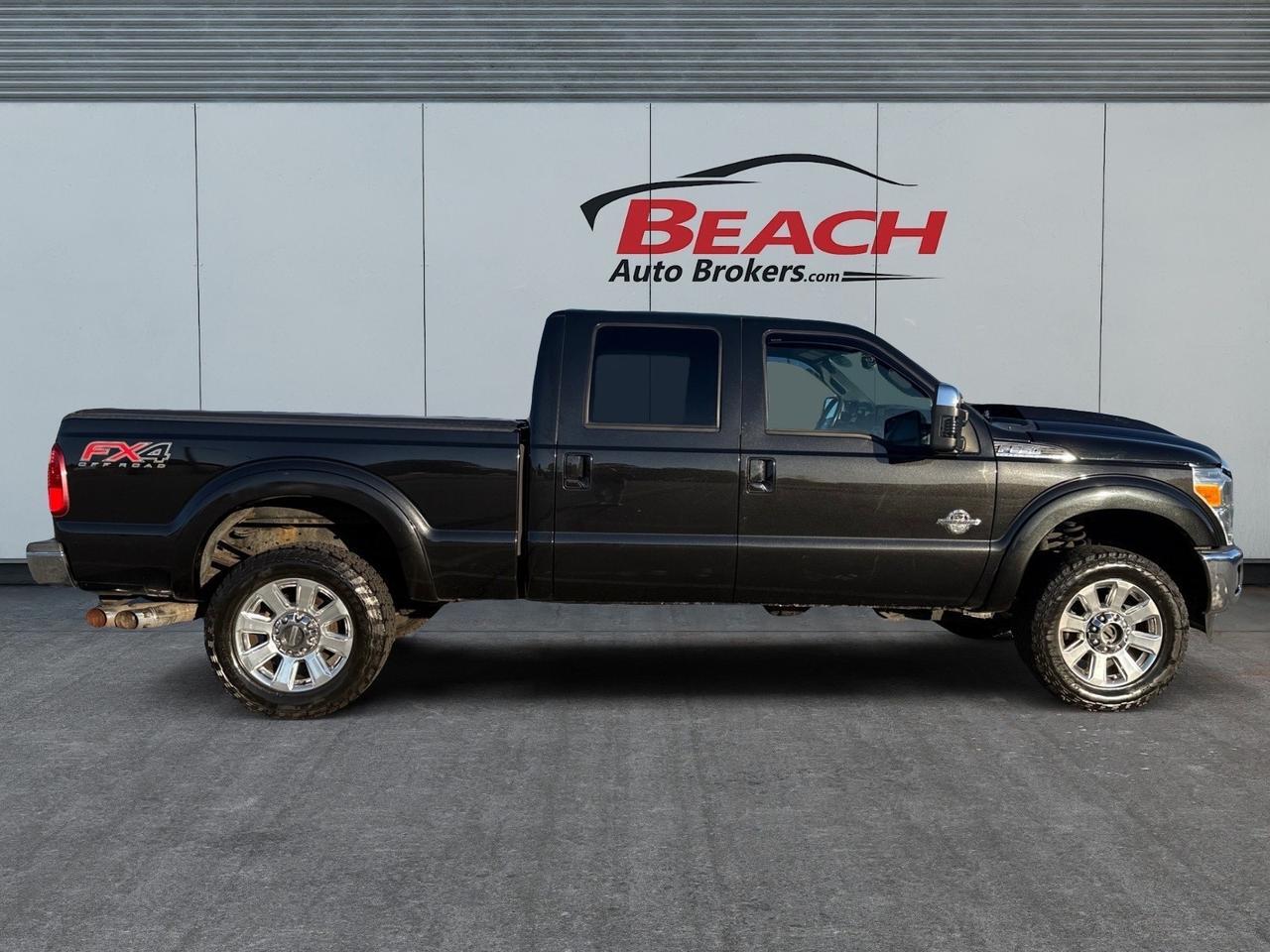 2015 Ford Super Duty F-350 SRW Lariat, HEATED AND VENTILATED SEATS, SUNROOF, POWER SLIDING REAR WIDNOW, TOW HOOKS, TOW PACKAGE, BACKUP CAMERA, POWER/HEATED MIRRORS, REMOTE KEYLESS ENTRY, TONNEAU COVER, BED LINER, CLEAN CARFAX! Norfolk VA