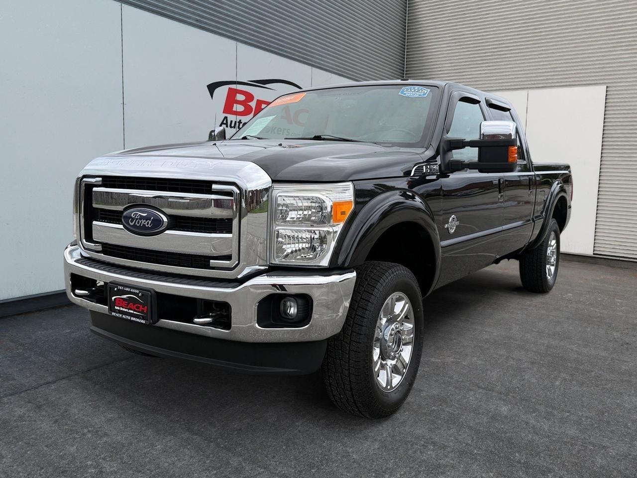 2015 Ford Super Duty F-350 SRW Lariat, TOW HOOKS, BED LINER, 4X4, BACKUP CAMERA, POWER REAR SLIDING WINDOW, PICKUP BOX TIE DOWN HOOKS, LOCKING REMOVABLE TAILGATE W/ LIFT ASSIST, LOW MILES!