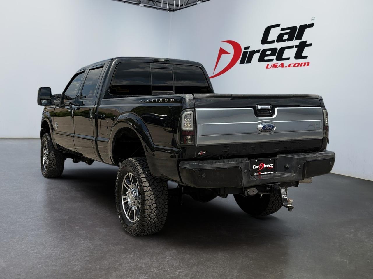 2015 Ford Super Duty F-350 SRW Platinum, TOW PACKAGE WITH BRAKE CONTROL, TAILGATE STEP, HEATED & VENTILATED SEATS, NAVIGATION, POWER SLIDE MOONROOF, REMOTE START, CLEAN CARFAX, LOW MILES, GO SUPER DUTY, SUPER BIG IN THIS F350!