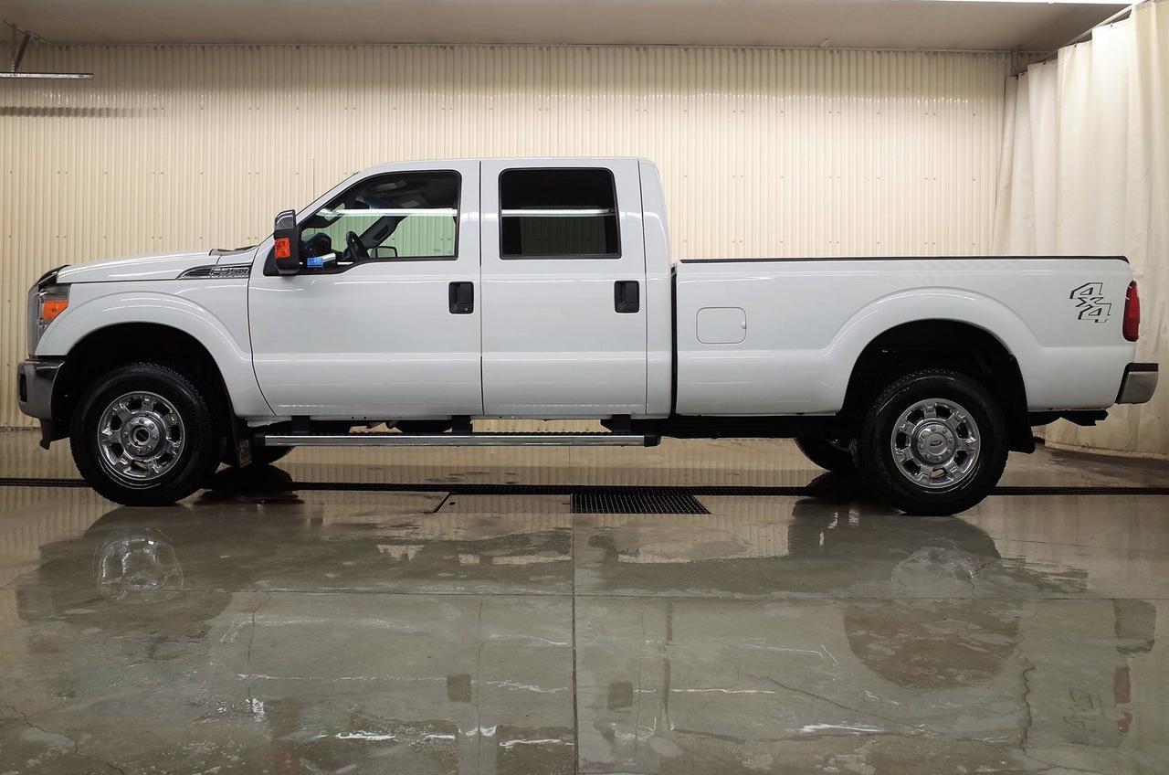 2015 Ford Super Duty F-350 SRW XLT Red Deer AB