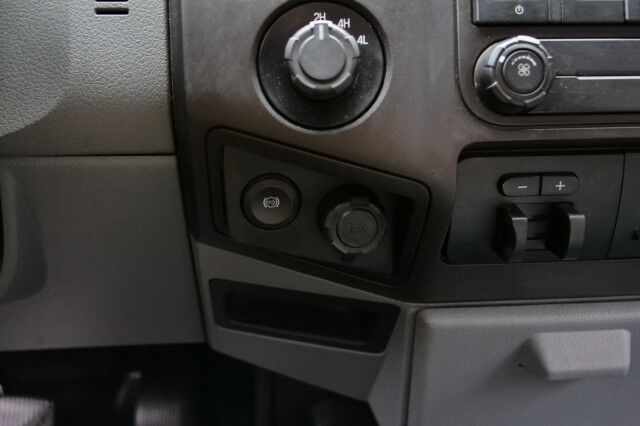 2015 Ford Super Duty F-350 XL 4X4 / DRW / 6.7L V8 Turbo Diesel High Point NC