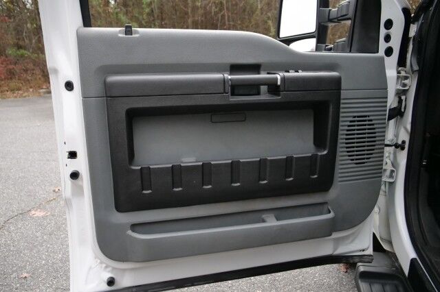 2015 Ford Super Duty F-350 XL 4X4 / DRW / 6.7L V8 Turbo Diesel High Point NC