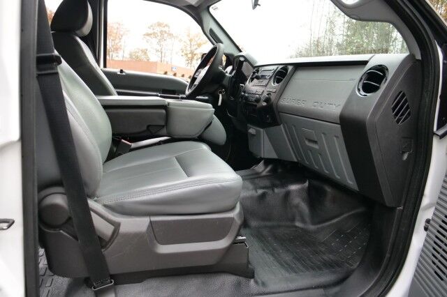 2015 Ford Super Duty F-350 XL 4X4 / DRW / 6.7L V8 Turbo Diesel High Point NC