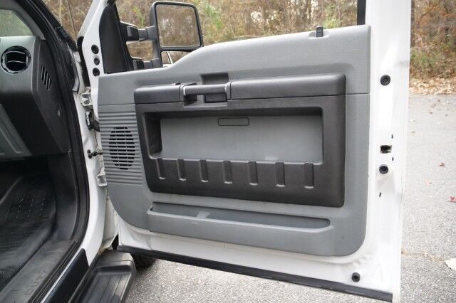 2015 Ford Super Duty F-350 XL 4X4 / DRW / 6.7L V8 Turbo Diesel High Point NC