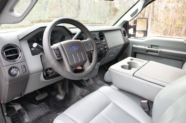 2015 Ford Super Duty F-350 XL 4X4 / DRW / 6.7L V8 Turbo Diesel High Point NC